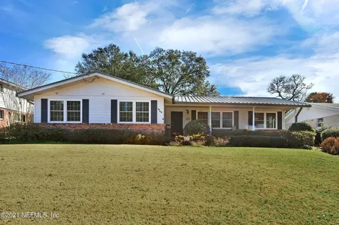 7866 Glen Echo Road N Jacksonville FL 32211
