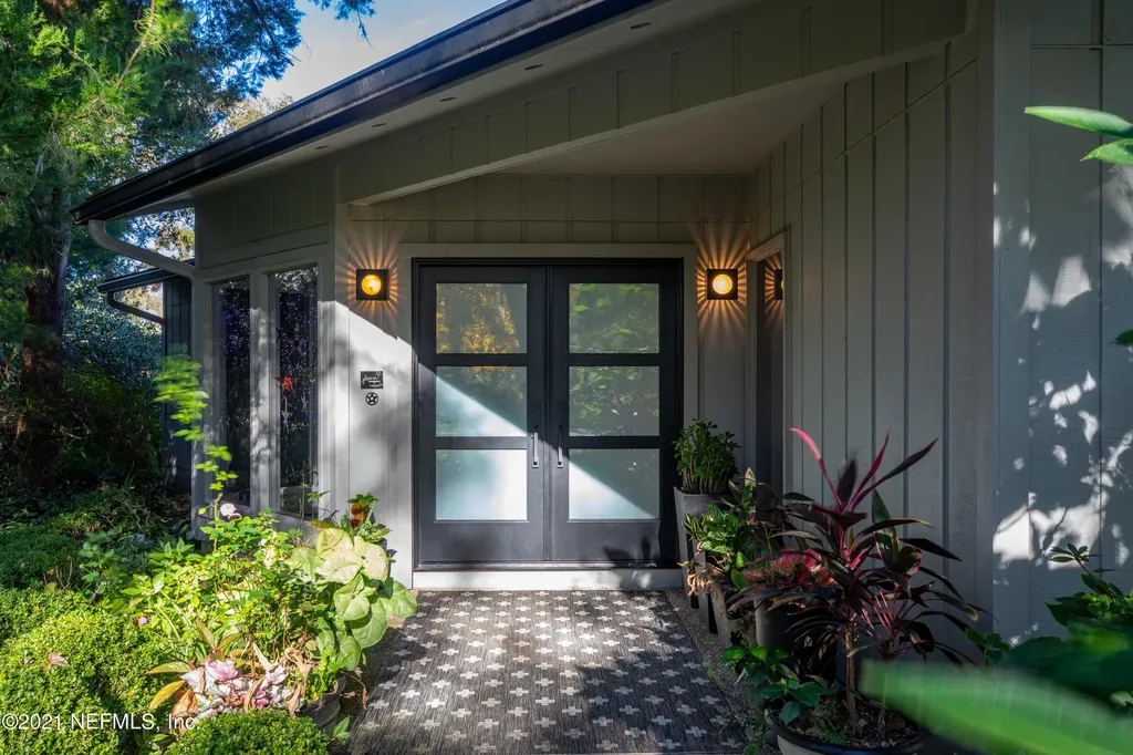 821 Penman Road Neptune Beach FL 32266