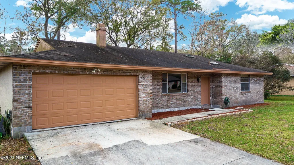 8742 Gum Street Jacksonville FL 32244