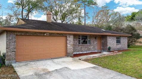 8742 Gum Street Jacksonville FL 32244