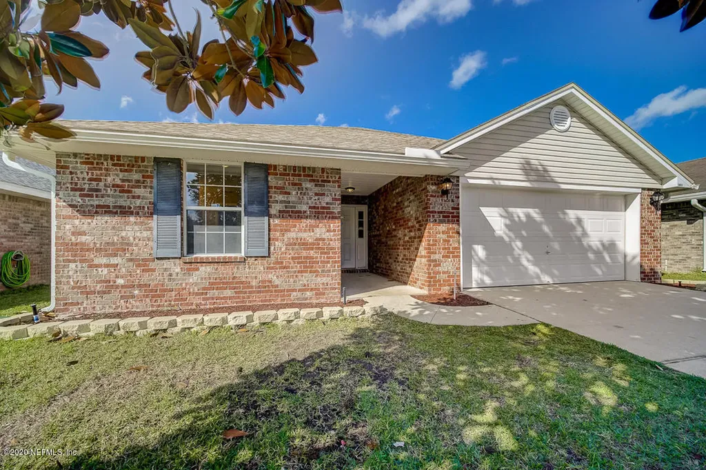 1852 Creekview Drive Green Cove Springs FL 32043
