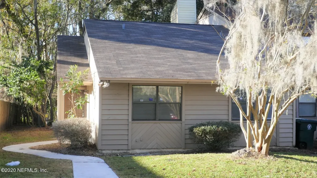 8158 Village Gate Court Jacksonville FL 32217