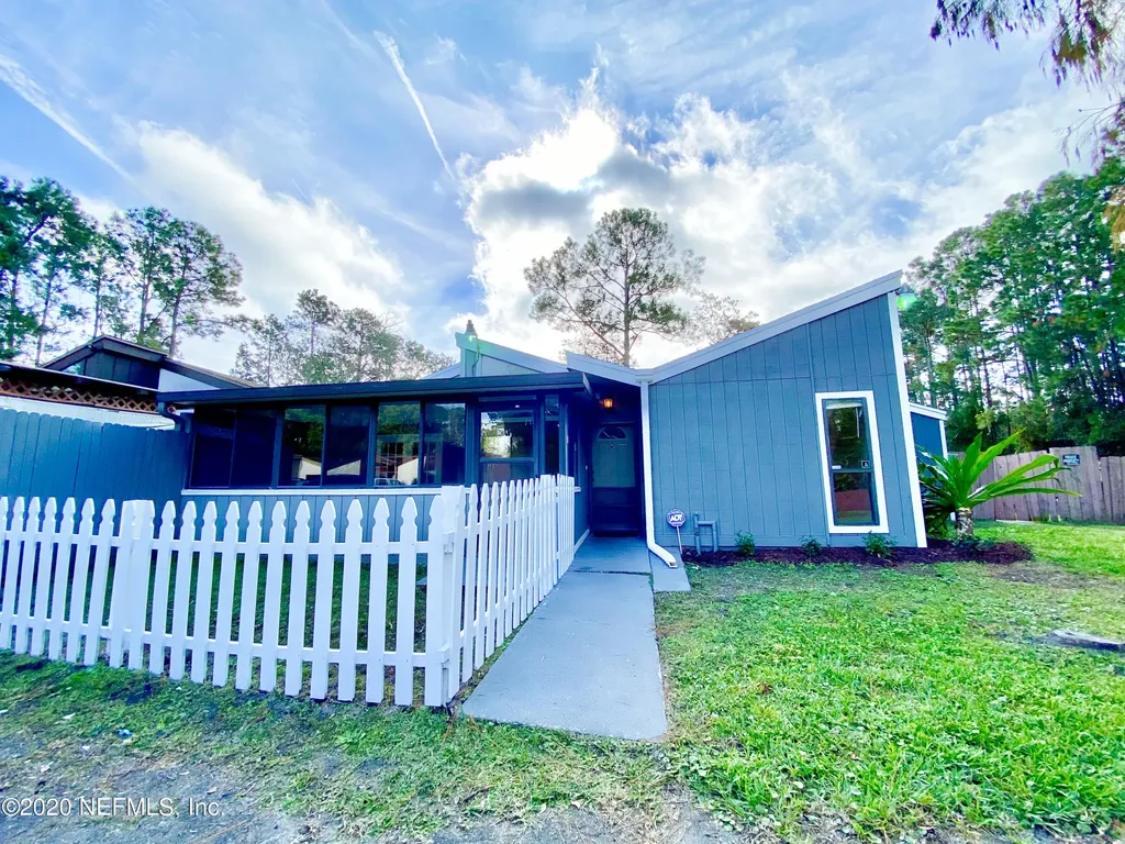 2427 Whispering Woods Boulevard Jacksonville FL 32246