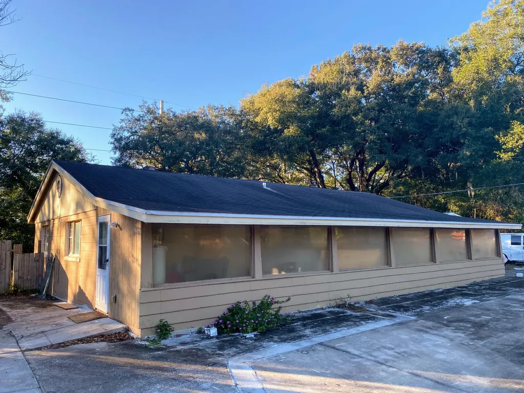 1954 Rogero Road Jacksonville FL 32211