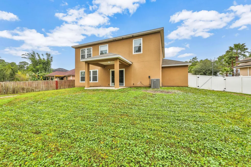 2288 Gardenmoss Drive Green Cove Springs FL 32043