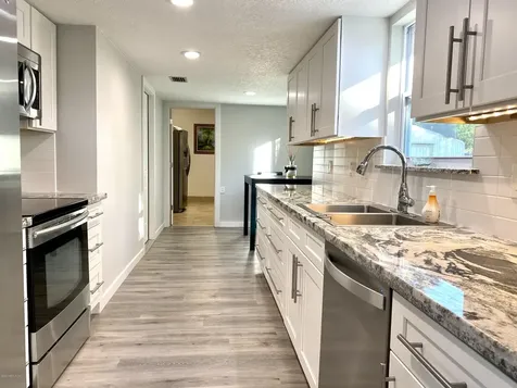 7076 Holiday Hill Court Jacksonville FL 32216