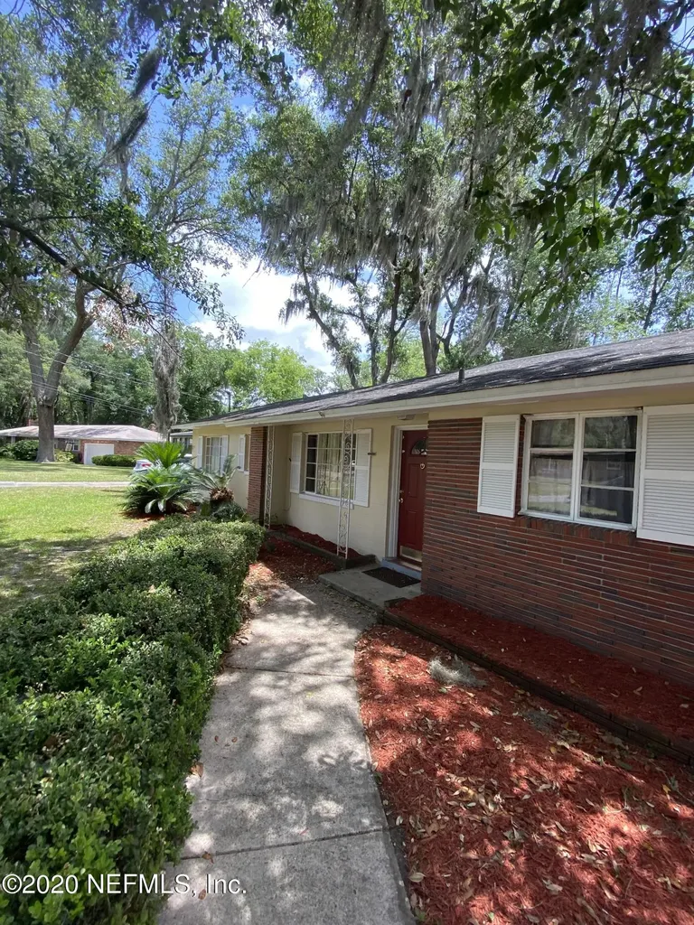 7018 Bonnie Brae Lane Jacksonville FL 32210