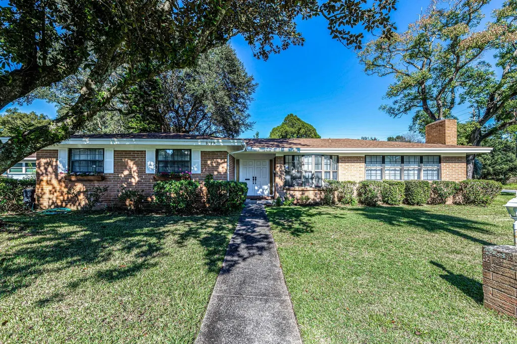 8739 Vermanth Road Jacksonville FL 32211
