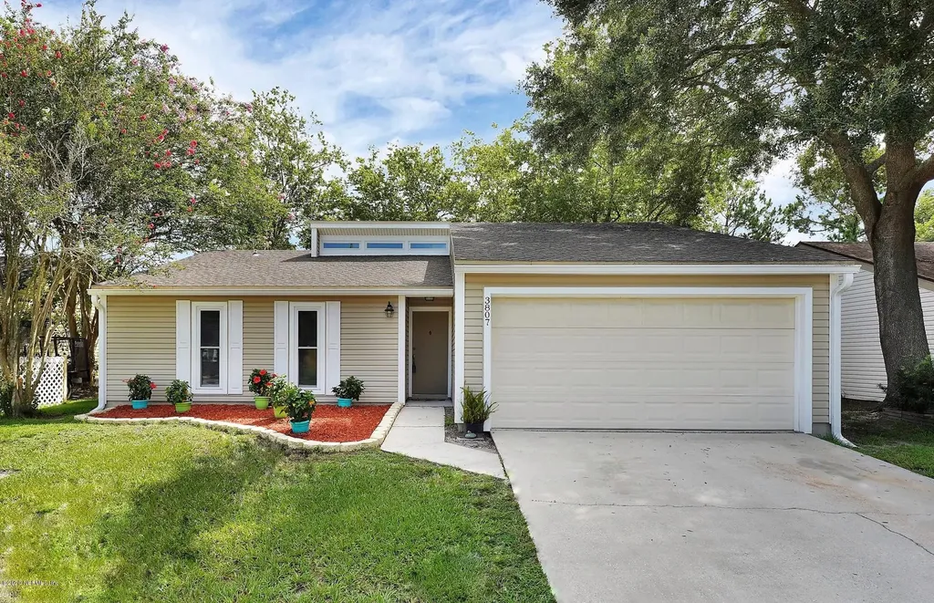 3807 Arrow Lakes Drive S Jacksonville FL 32257