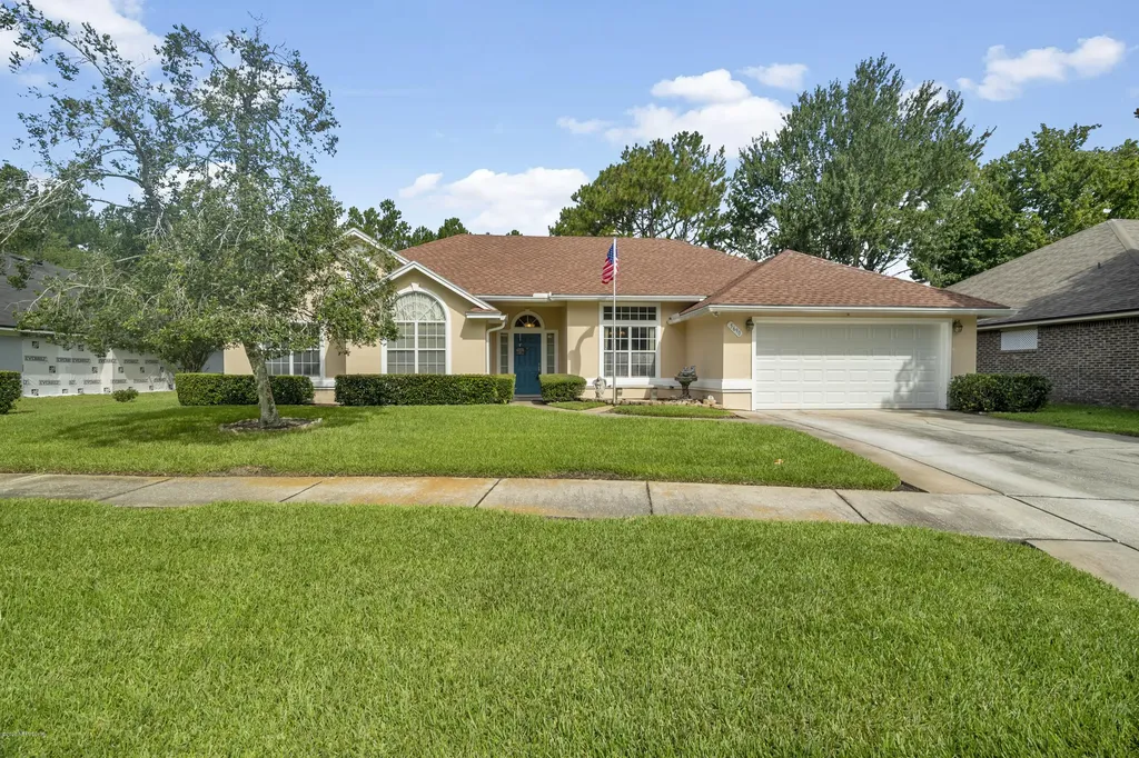 5690 Plum Hollow Drive W Jacksonville FL 32222