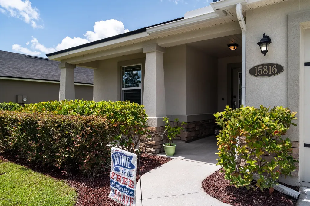 15816 Twin Creek Drive Jacksonville FL 32218