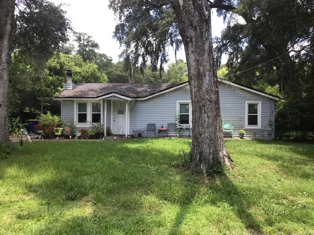 2825 Carleon Road Jacksonville FL 32218
