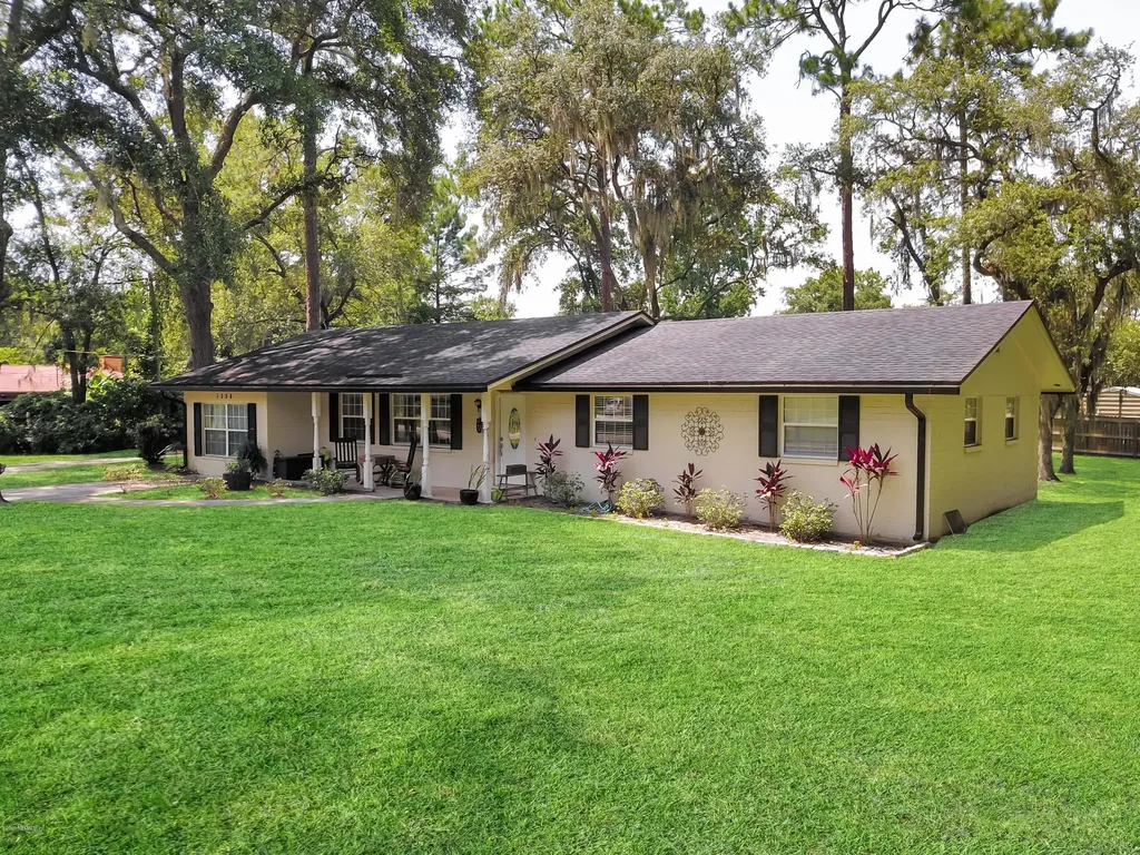 1356 Blackmon Road Green Cove Springs FL 32043
