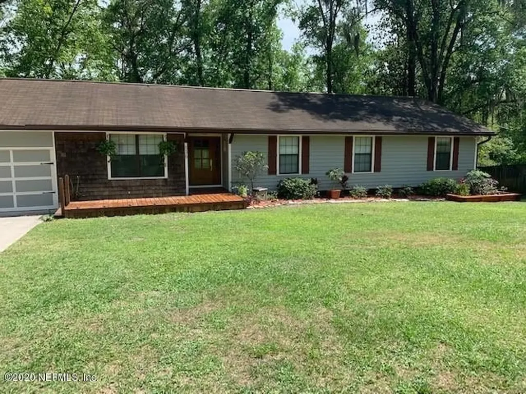 536 Lake Asbury Drive Green Cove Springs FL 32043