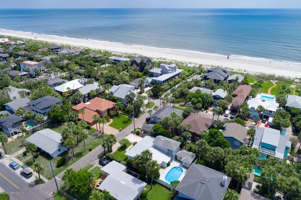 160 11th Street Atlantic Beach FL 32233