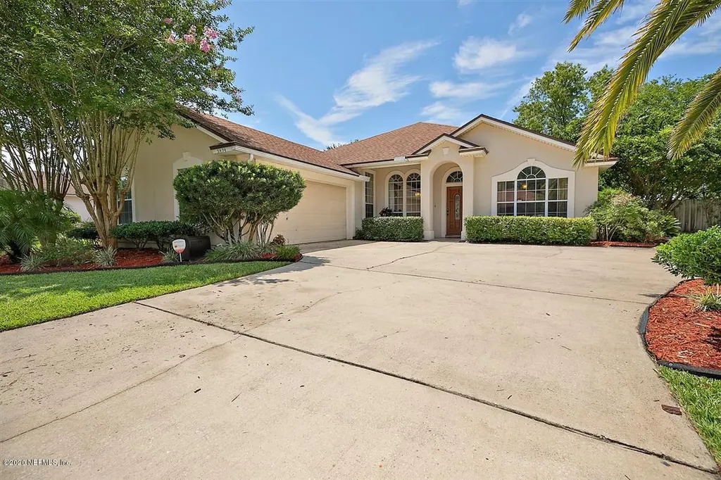 5494 Bristol Bay Lane N Jacksonville FL 32244