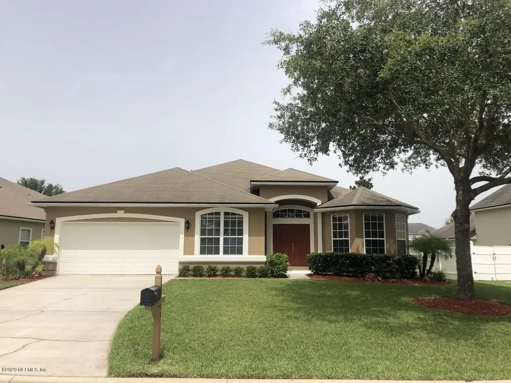 3704 Southbank Circle Green Cove Springs FL 32043