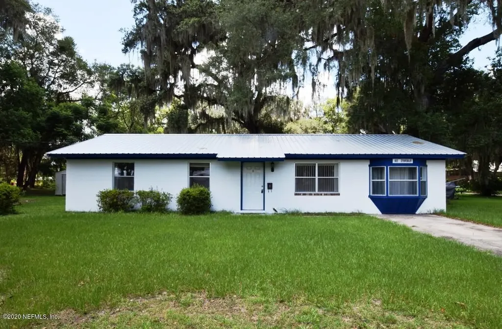 602 Magnolia Avenue Crescent City FL 32112