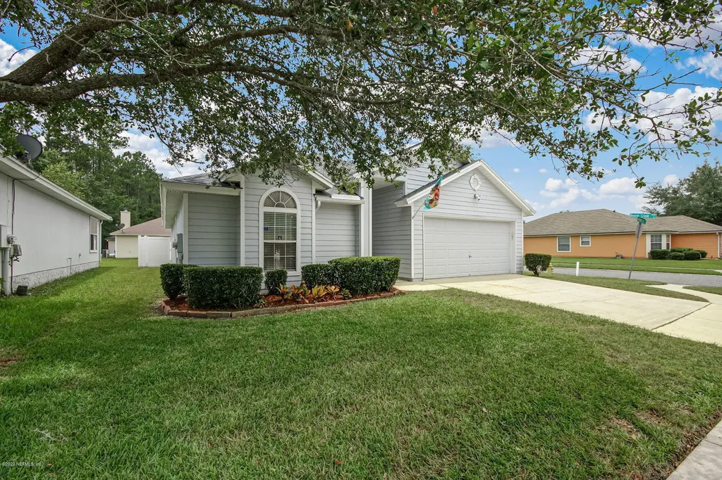 4504 Loveland Pass Drive W Jacksonville FL 32210