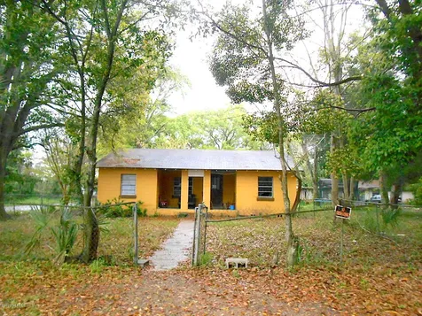 2201 W Lakeview Avenue Pensacola FL 32505