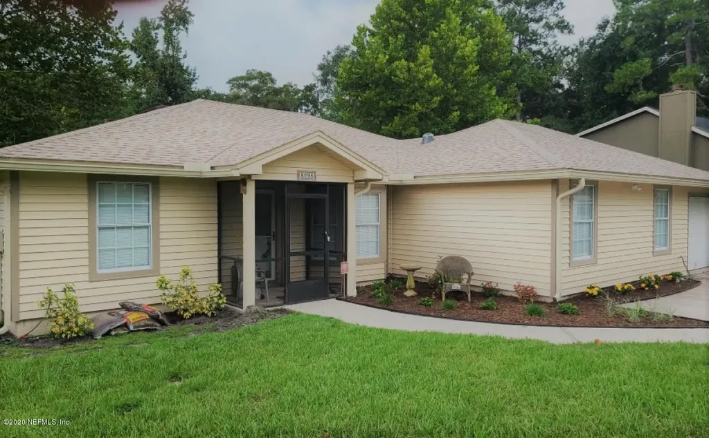 8998 Derrickson Drive Jacksonville FL 32210