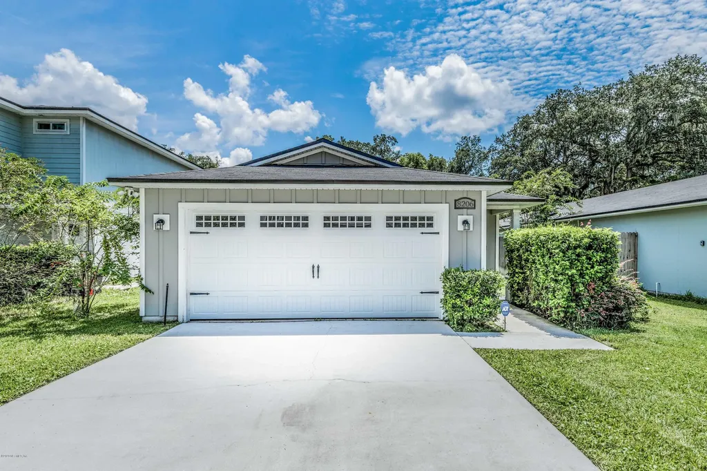 8206 Highfield Avenue Jacksonville FL 32216