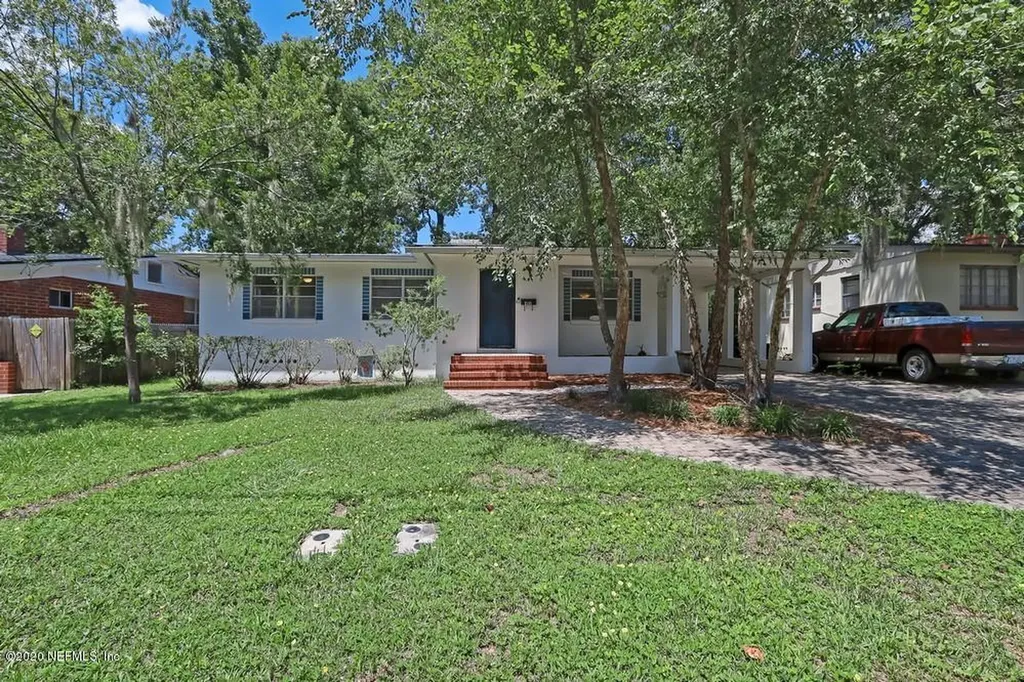 2111 Mercer Circle S Jacksonville FL 32217