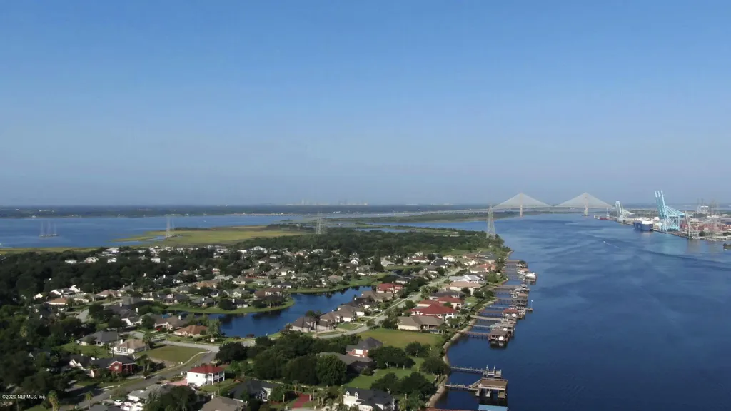 4927 Motor Yacht Drive Jacksonville FL 32225