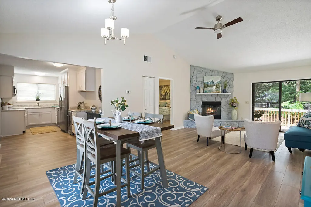 4887 Natures Hollow Way N Jacksonville FL 32217