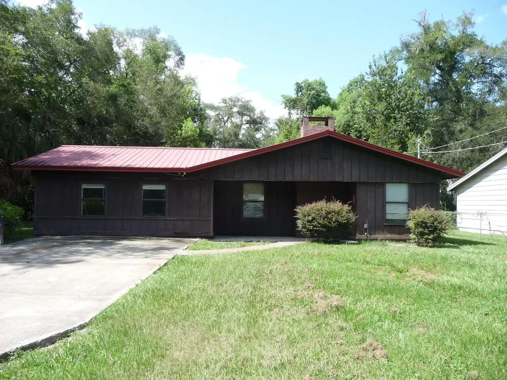 2412 Tommy Avenue Palatka FL 32177