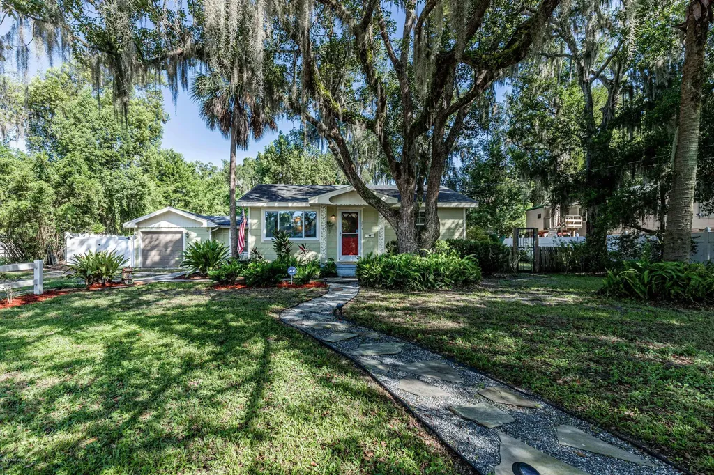 204 Bayard Street Green Cove Springs FL 32043