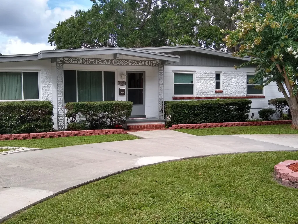 7508 Old Kings Road S Jacksonville FL 32217