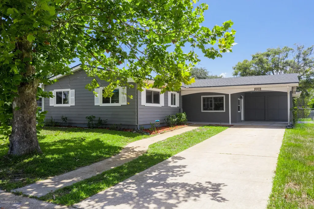 225 Phoenetia Drive St. Augustine FL 32086