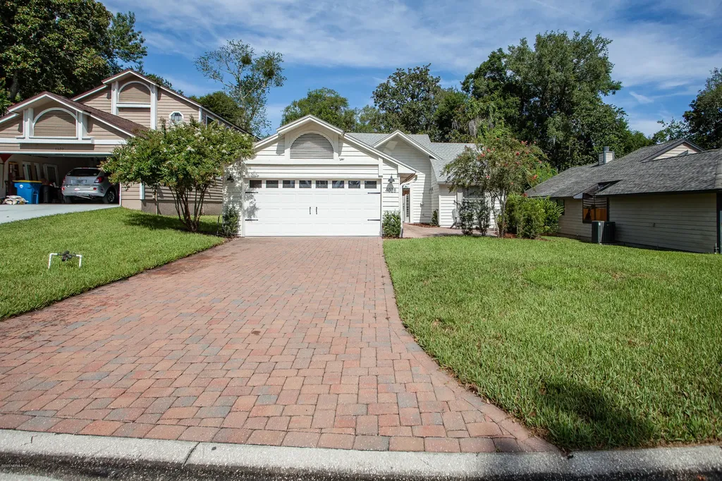 4028 Arbor Lake Drive W Jacksonville FL 32225