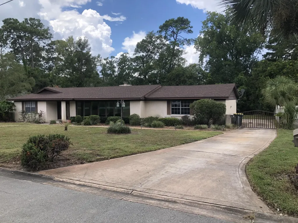 8342 Royalwood Drive Jacksonville FL 32256