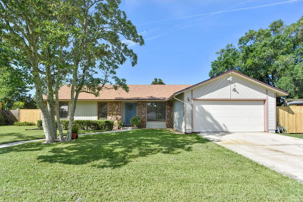 2530 Summer Tree Road E Jacksonville FL 32246