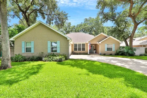 1813 Hopkins Creek Lane Neptune Beach FL 32266