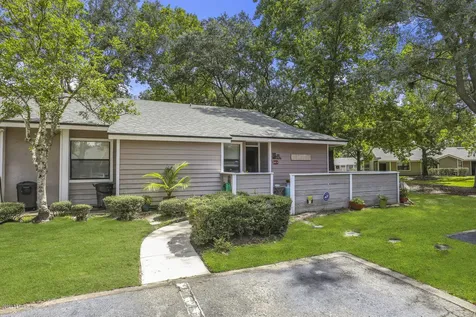 8404 Long Meadow Circle N Jacksonville FL 32244