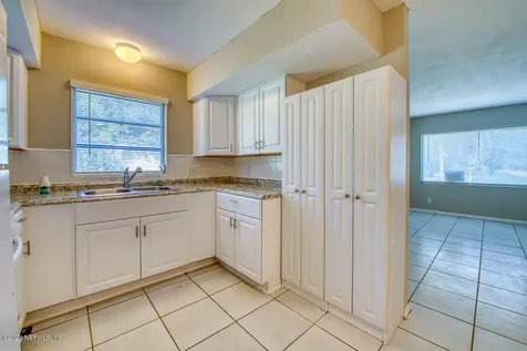 7404 Strato Road Jacksonville FL 32210