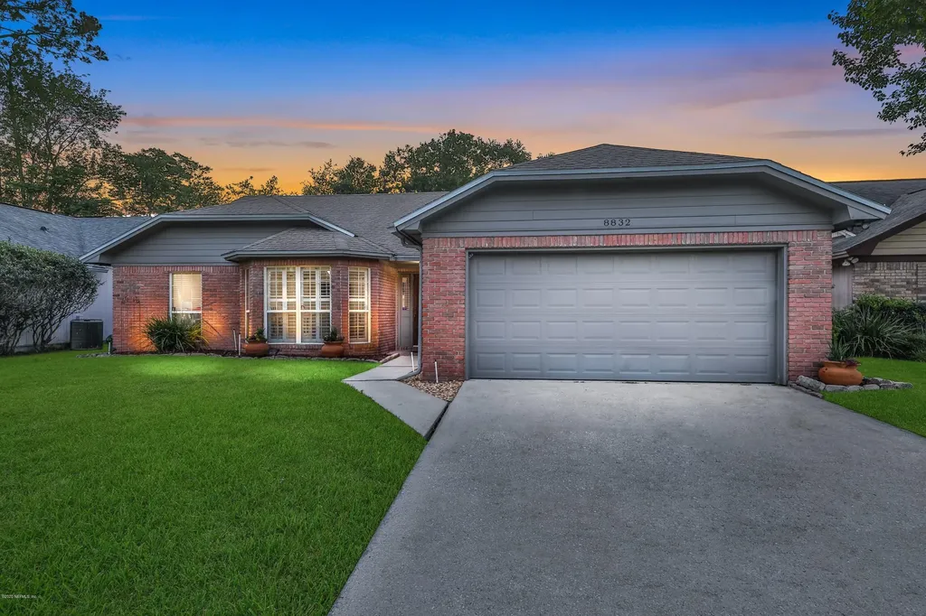8832 Goodbys Trace Drive Jacksonville FL 32217