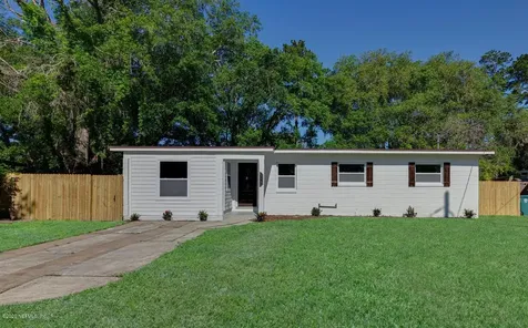 2808 Parr Court W Jacksonville FL 32216