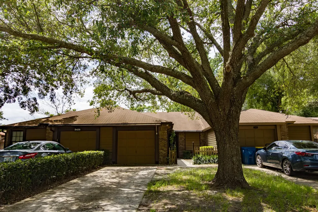 3462 Raymur Villa Drive Jacksonville FL 32277