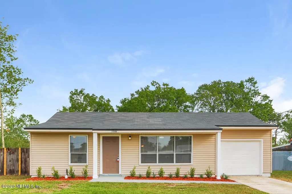 7540 Collins Court Jacksonville FL 32244