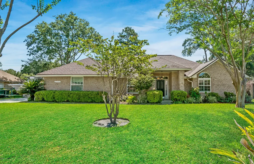 12085 Staggerbush Court Jacksonville FL 32223