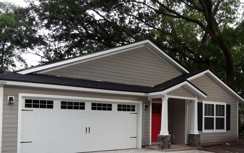 13823 Hollings Street Jacksonville FL 32218