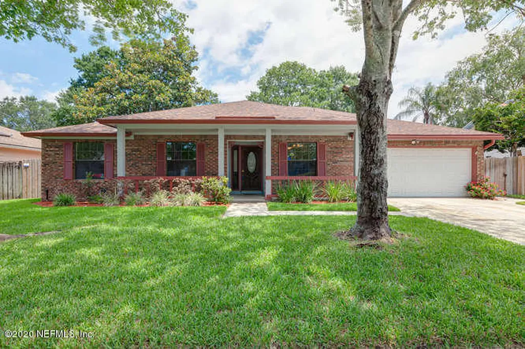 4541 Crosstie Road N Jacksonville FL 32257