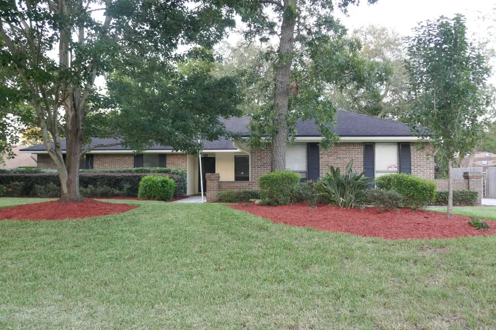 1954 Creekview Court Jacksonville FL 32225