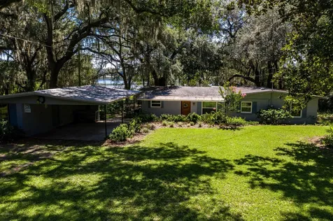 156 Swan Lake Drive Melrose FL 32666