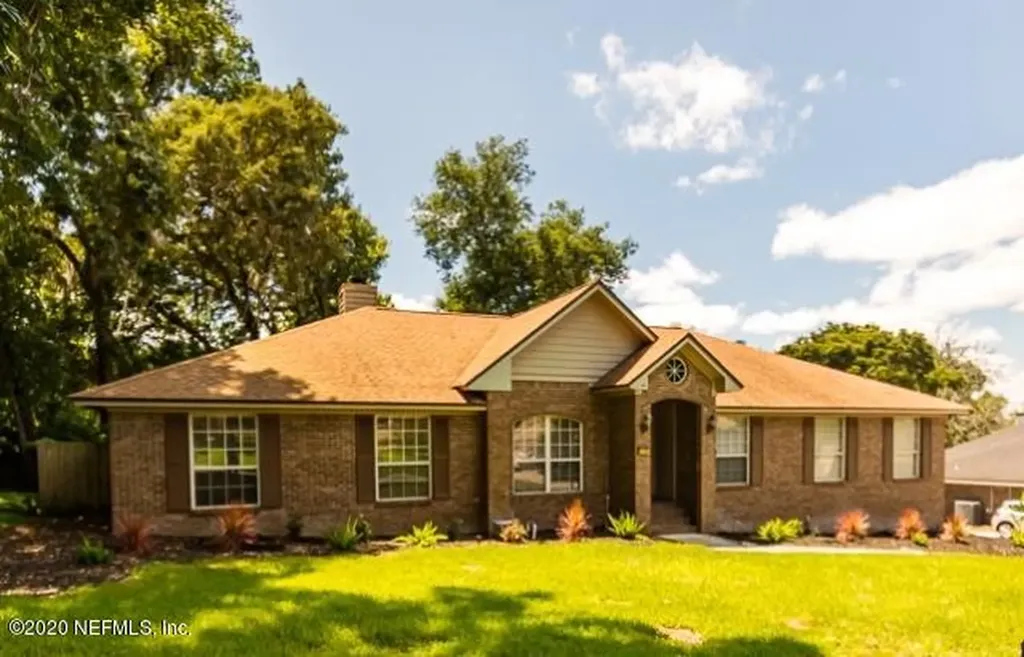 3762 Feather Oaks Drive E Jacksonville FL 32277