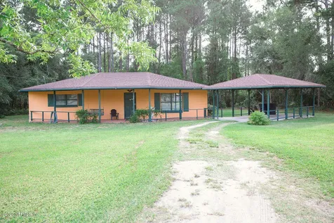 107 Grainger Lane Palatka FL 32177